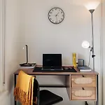 Appartamento Di Design Con Vista Su Via Tortona