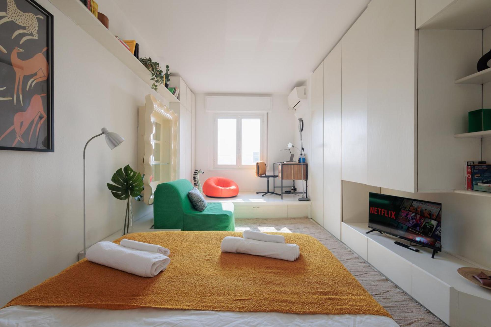 Di Design Con Vista Su Via Tortona Apartment